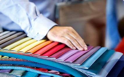 What are the types of sofa fabrics?